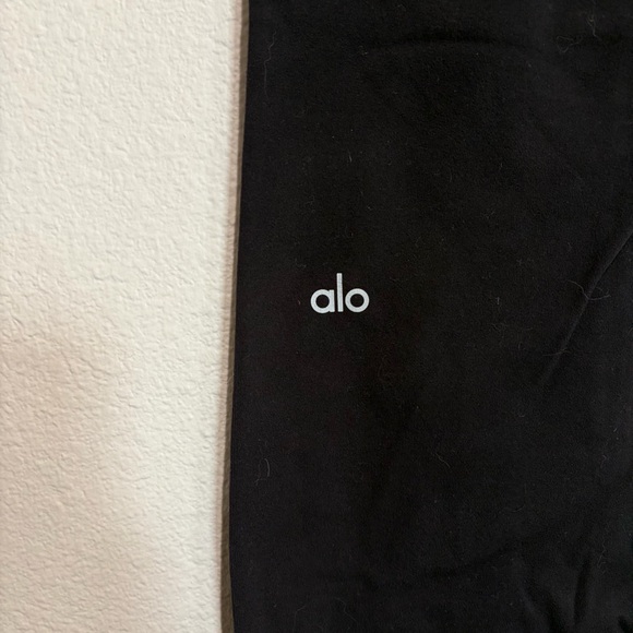 Alo Yoga Black Flared Pants Leggings SZ M - Picture 5 of 7